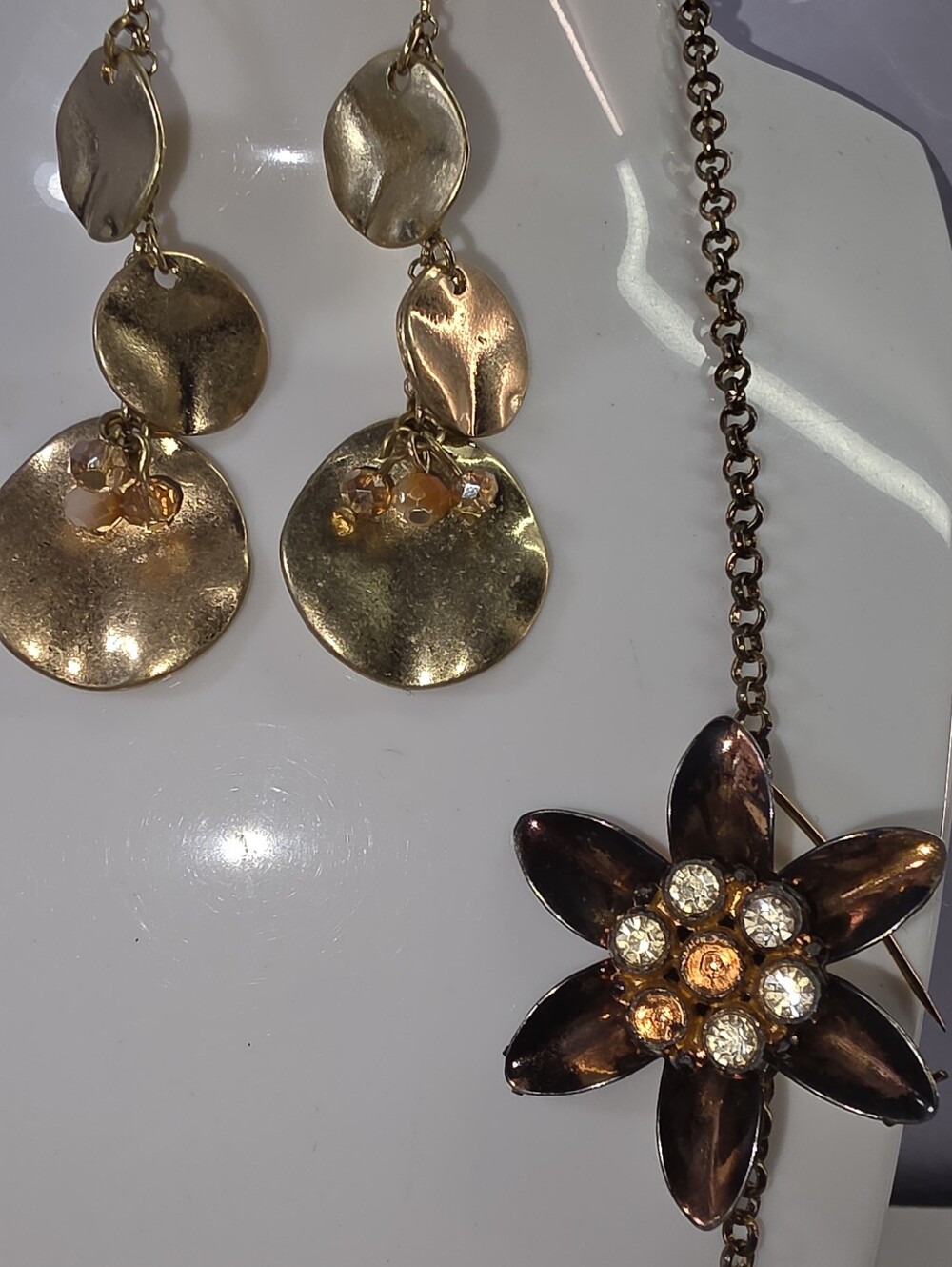 #2602, Retro Mid-Century style gold tone flower necklace, cuff bracelet mixed j - Picture 3 of 6